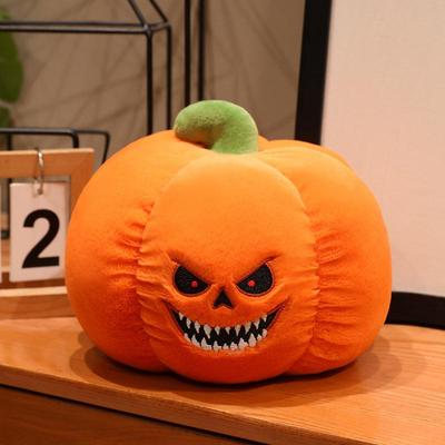 בובת קטיפה דלעת מפחידה ריאליסטית: קישוט האלווין להפחיד ילדים