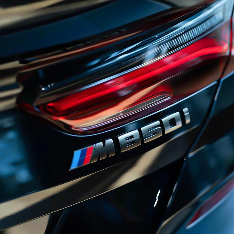 Lesklý černý zadní znak na kufr, Samolepka na auto, ABS M Logo Znak Obtisk Vhodné pro BMW M135i M240i M340i M340d M440i M530i M550i M yf2