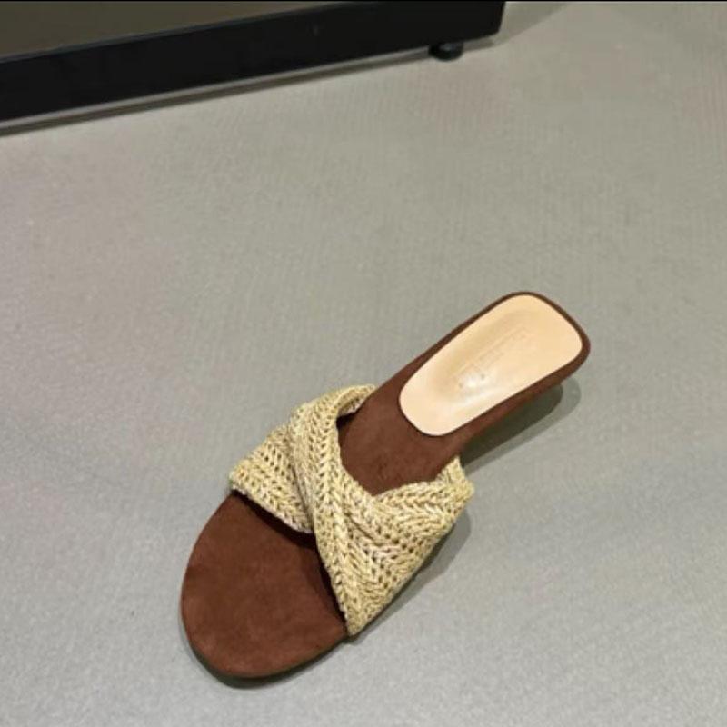 Fashion Female Summer Beach Slides With Low Heel Slippers Wedges Shoes For Women Fashion Round Toe Ladies Wedges Slippers Sandals Shoes