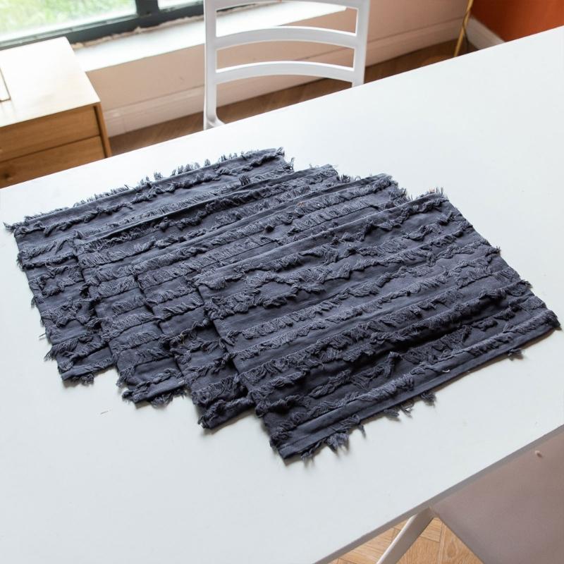 Pack of 2 Cotton Linen Dining Mats Set Table Decors Dish Protective Mats Cotton Linen Texture Suitable for Table Meals