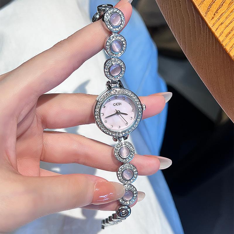 New Chinese Bracelet Watch Niche High Value Light Luxury Bead Women'S Watch High Sense Fritillary Face Quartz Watch