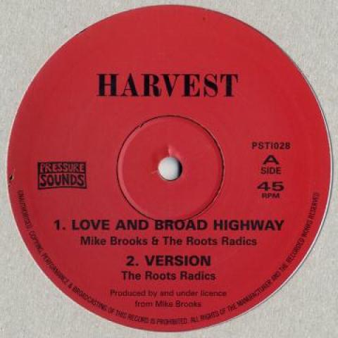10inch Record MIKE BROOKS, ROOTS RADICS - Love And Broad Highway; Version / L PST1028 Pressure Sounds 1982 Jamaica Reggae, Ska & Dub Used