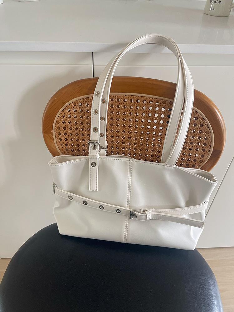 

Женская сумка через плечо, большая сумка-тоут, премиальная новая сумка, сумка для通勤, универсальный стиль, простой ретро 2025 белый