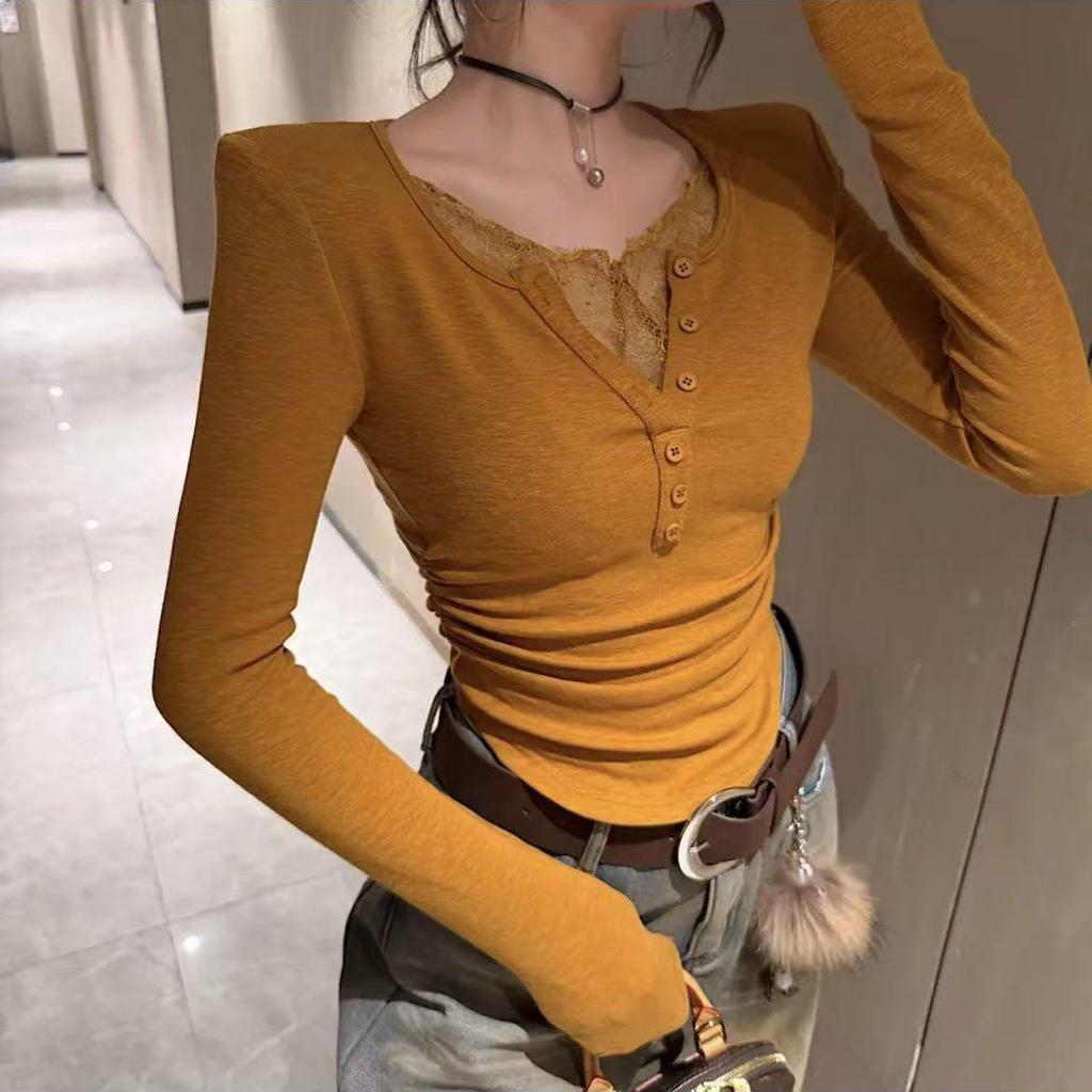Women's Autumn/Winter V-Neck Lace Patchwork Fleece T-Shirt – Trendy Two-Piece Design.