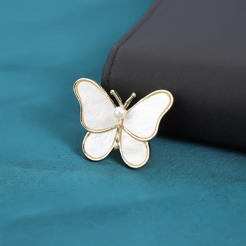 High-End Pearl & Rhinestone Butterfly Brooch for Women's Fashion Suits and Scarves