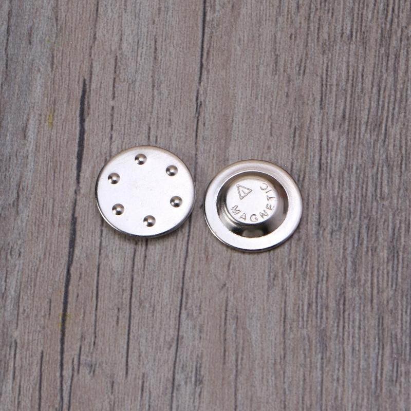 20 PEZZI Distintivo Magnetico Rotondo 1,7 cm / 0,66 pollici Portanomi Adesivi in Ferro Fibbia Accessori per Ufficio Festa Famiglia
