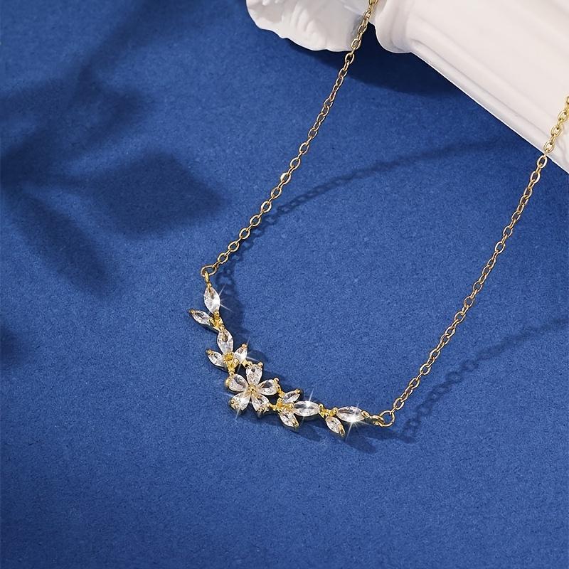 1pc Simple Fashionable Curved Design Flower Leaf Pendant Necklace – Copper-set Synthetic Zirconia, Versatile Daily Wear & Gift for Women