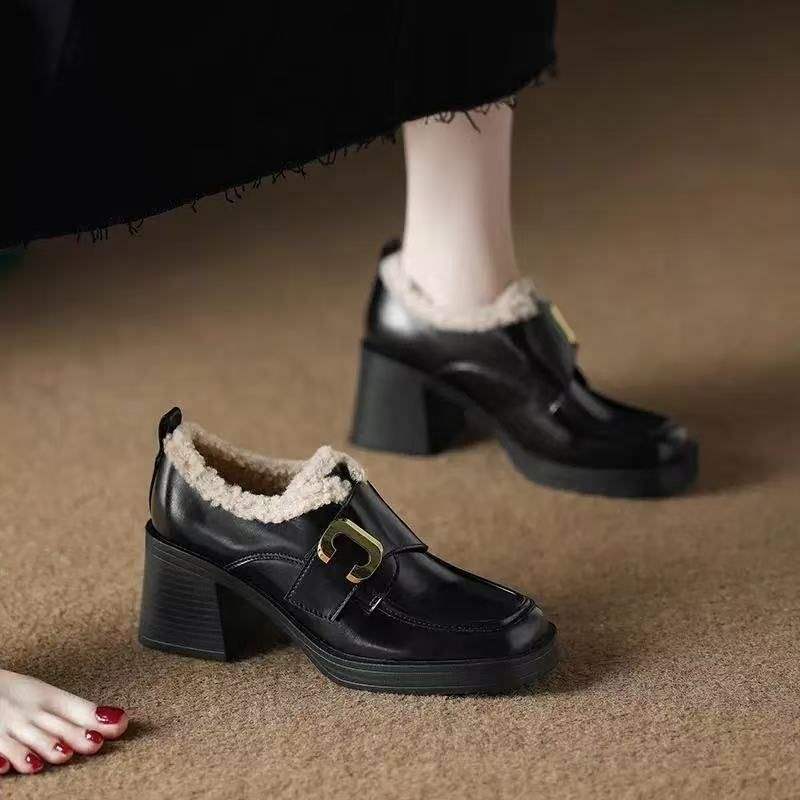 

Winter velvet high-heeled loafers women s retro British style 2025 new fashionable versatile thick heel square head small leather shoes 40