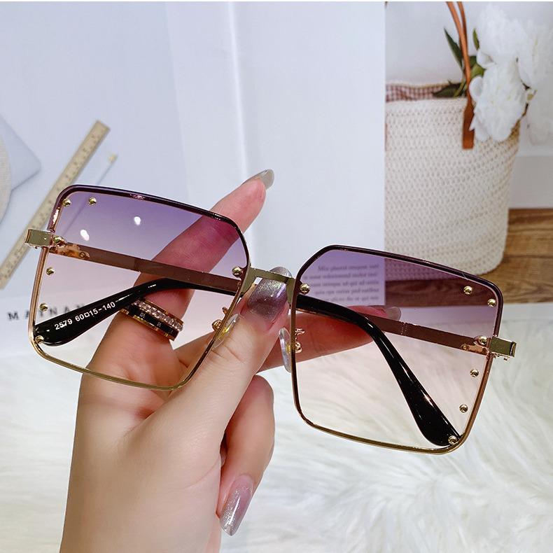 Gradient Cut-Edge Large Frame Women's Fashion Sunglasses - Slimming & Stylish Street Style