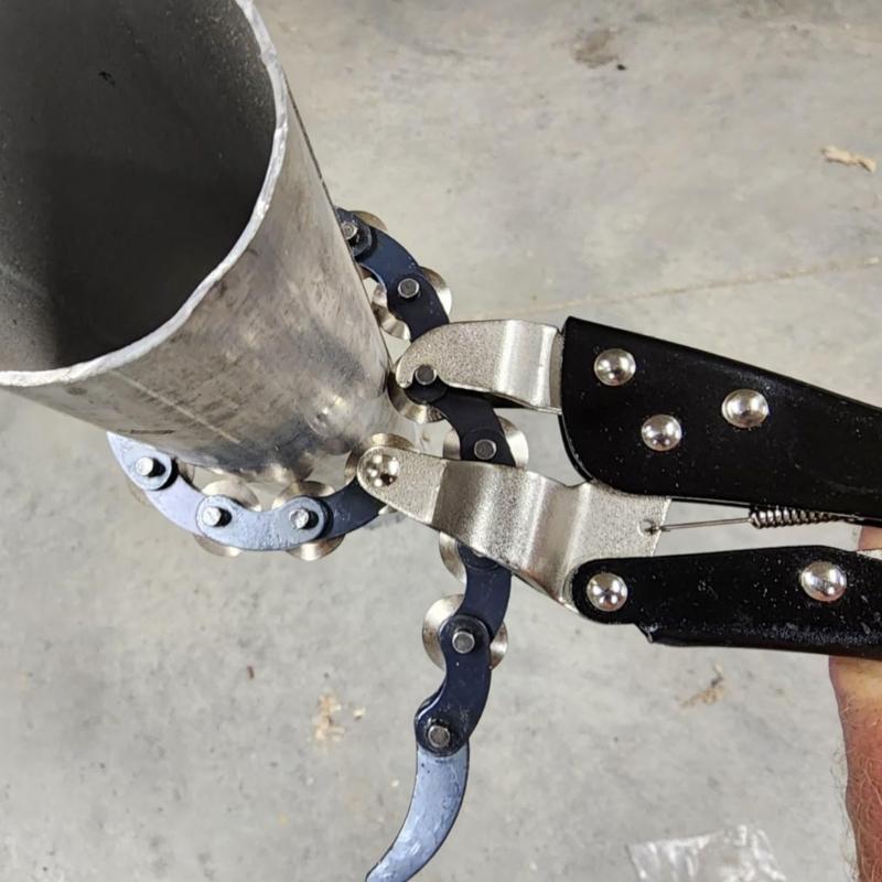 Tailpipe Cutter Exhaust Tube Chain Cutter with Rolling Blade for Cutting 15-85mm Diameter Up To 2.5mm Thickness Pipes