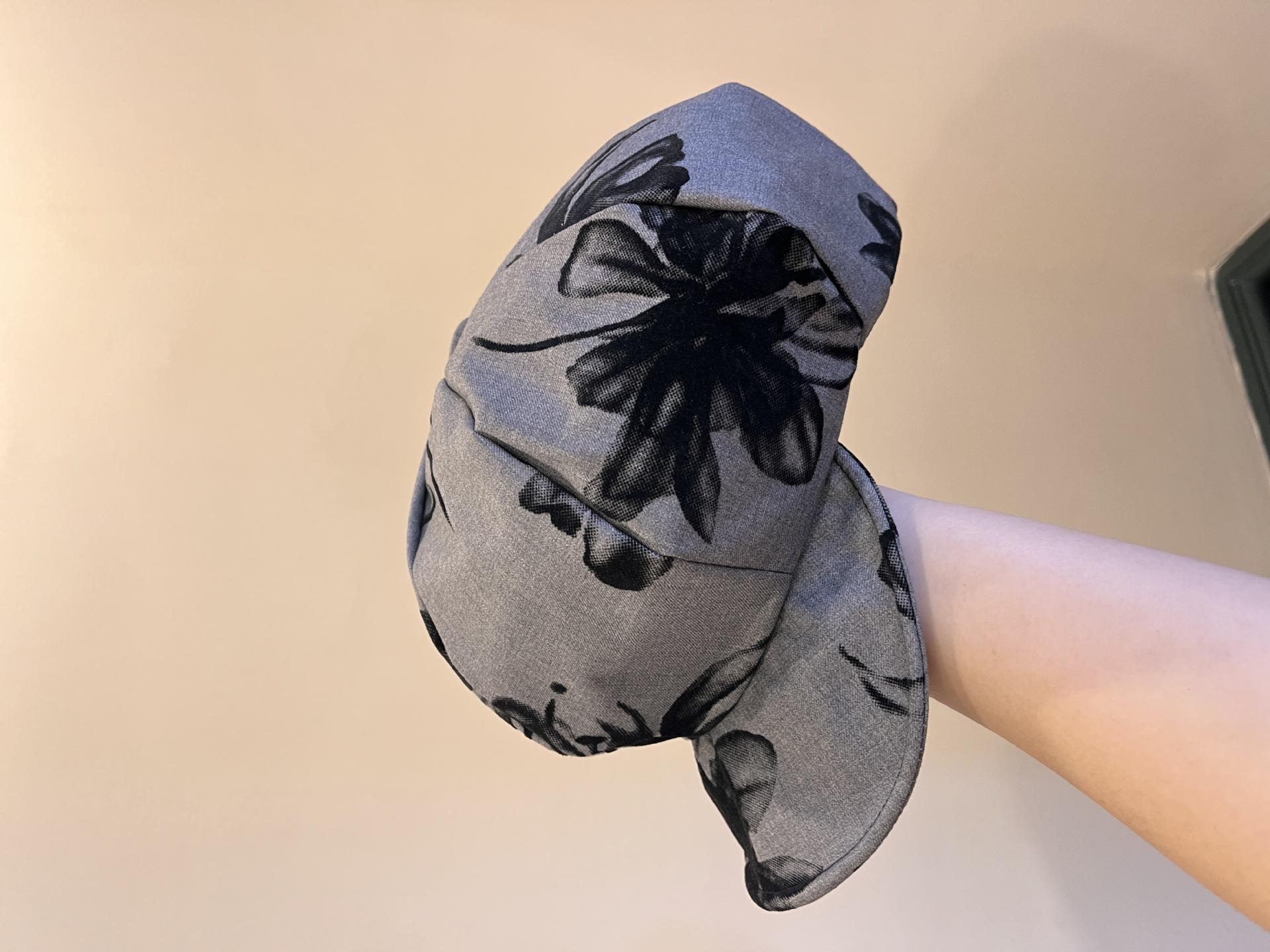 

Новая шляпа в национальном стиле с принтом в виде облака, женская восьмиугольная шляпа, тонкая ретро универсальная кепка-берет M（56-58cm） серый