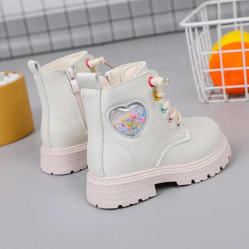 2024 Girls Boots Autumn Winter New Fashion Versatile Kids Ankle Boots School Korean Style Children's Boots Non-slip Heart Love