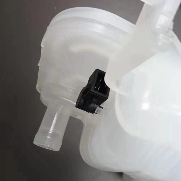 LR034654 Engine Coolant Reservoir for 2015 Land Rover Range Rover