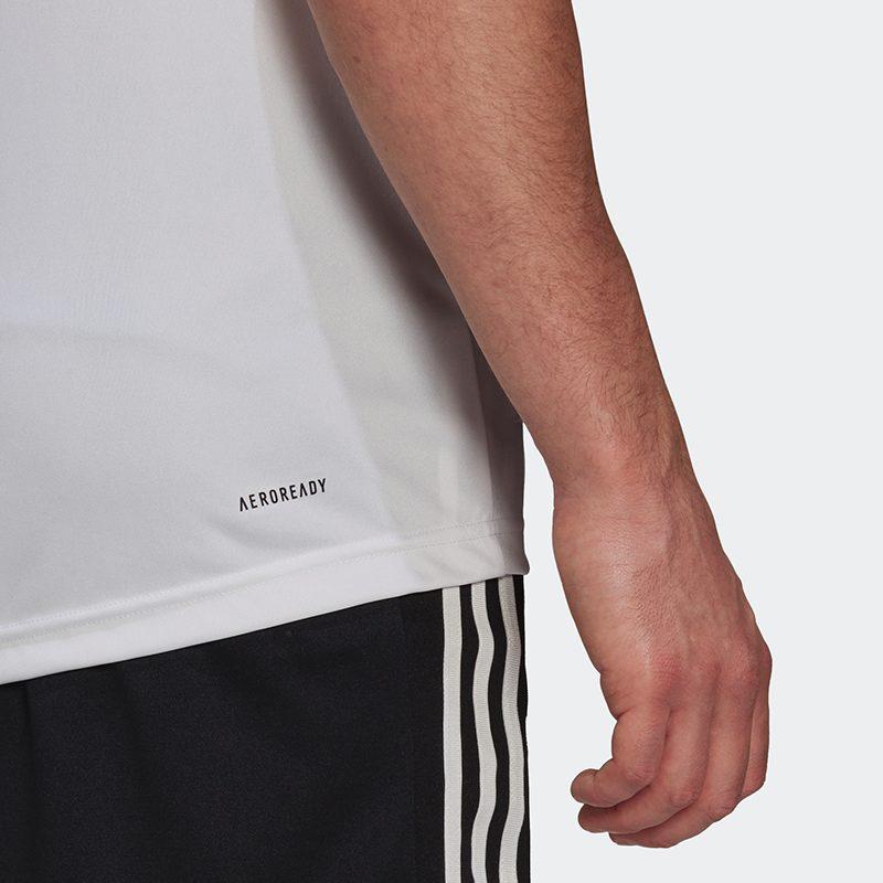adidas T Shirts Men's White Crew Neck Moderate Straight Fit GM2135