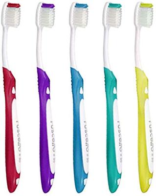 Salud bucal – Cepillos de dientes y raspadores para la limpieza de la lengua