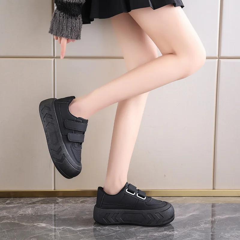 Fashion Velcro Thick Soled Bread Shoes Women 2025 Spring and Autumn New Big Head Board Shoes