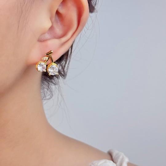 Cherry diamond stud earrings women's summer simple temperament earrings jewelry high-end niche design fruit earrings