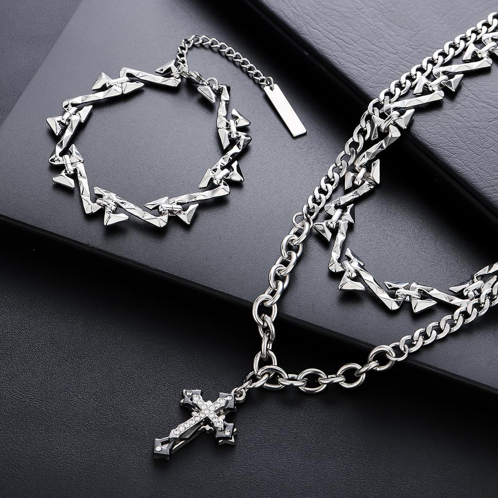 Cross Pendant Necklace for Men, Titanium Steel, European and American Hip-Hop Trend, High-End Jewelry, Bracelet for Women, Versatile Accessory
