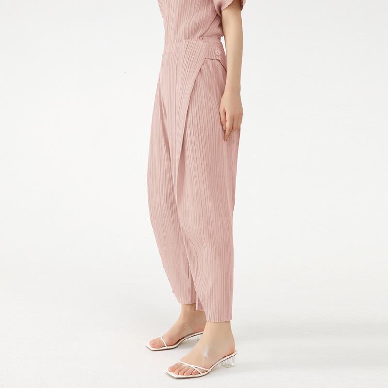Miyake Women's Solid Color Slim Drape Straight Pants - New Spring/Summer 2025 Collection