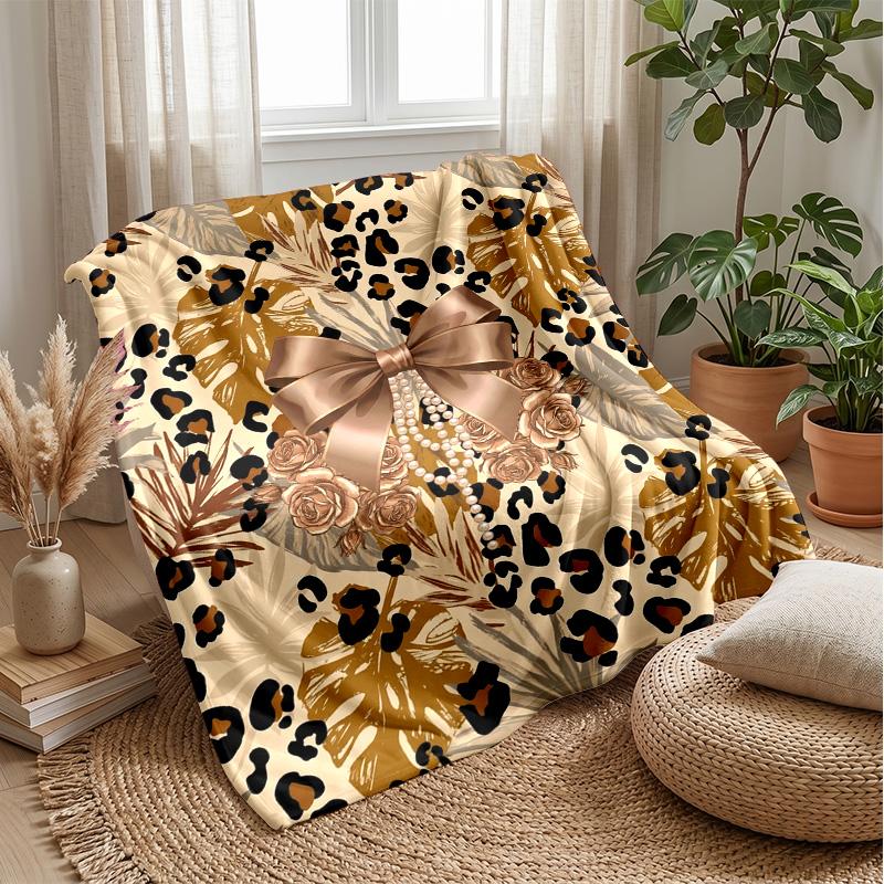 Leopard and Floral Elegance 2 Theme Blanket Lightweight Warm Flannel Blanket Decorative Throw Blanket for Home Decoration