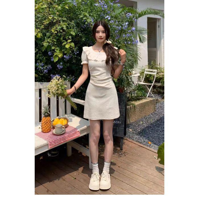 

Женское летнее платье А-силуэта с французским кружевным пэчворком - Квадратный вырез, Приталенный силуэт, Юбка с запахом на бедрах Extra Large