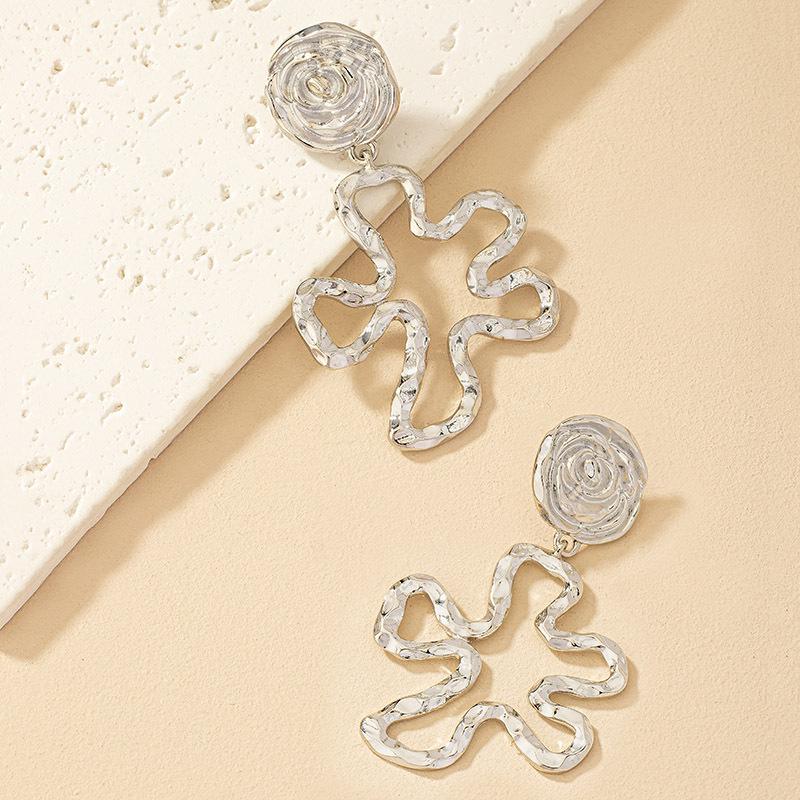 Exaggerated Retro Flower Earrings - Women's Unique Street Style