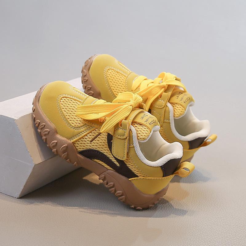 

Детские кроссовки 2025 весна и осень новые модные дышащие универсальные кроссовки Forrest Gump для мальчиков для бега повседневные 30 жёлтый