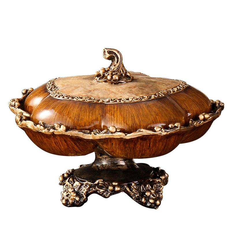 European-style Compartmentalized Fruit Tray with Lid Snacks Candy Dry Fruits Storage Tray with 6 Grids Resin