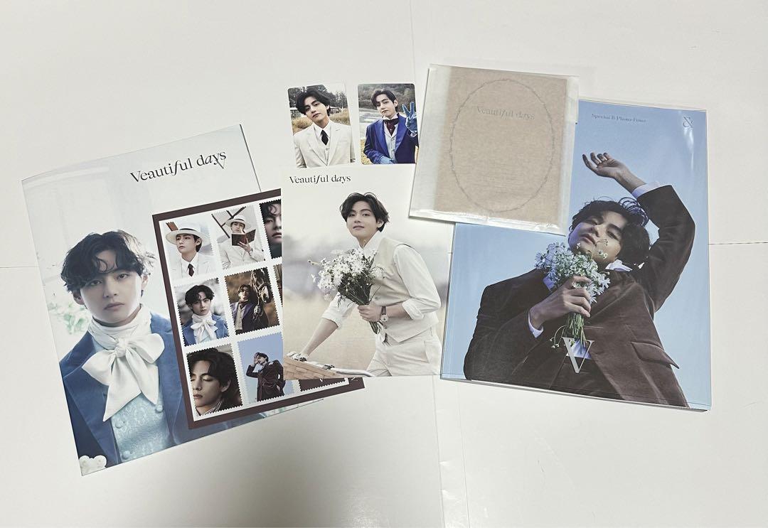 

[USED] BTS V (Taehyung) Photobook (No Missing Items)