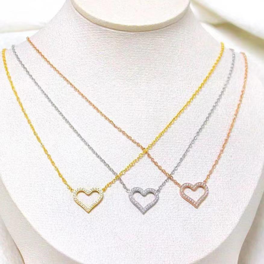 Full Diamond Love Necklace Women'S Light Luxury And Sweet Versatile Diamond-Encrusted Super Flash Hollow Pendant Collarbone Chain