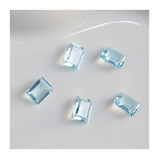 1 Pair 3D Rhinestone Nail Art Charm Light Sea Blue Geometric Faux Crystal Nail Design Jewelry DIY Crafts Nail Decoration Accessories L