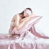 Luxurious Mulberry Silk Pillowcase - Soft, Breathable, Smooth, and Beauty-Enhancing High-Value Pillow Cover.