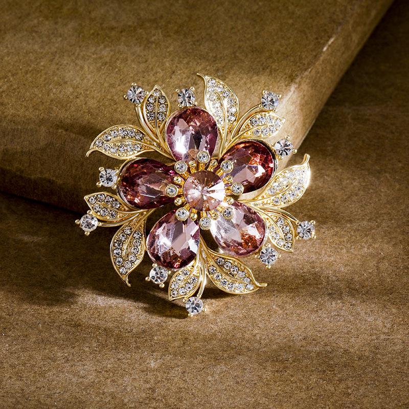 Elegant Crystal Flower Brooch: Three-Dimensional Alloy Floral Corsage for Women