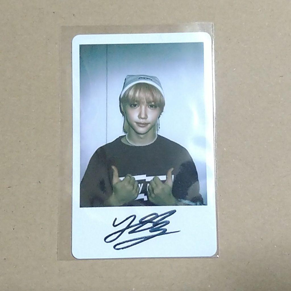 [USED] SKZ Stray Kids Felix Instax-style Autographed Photo Card