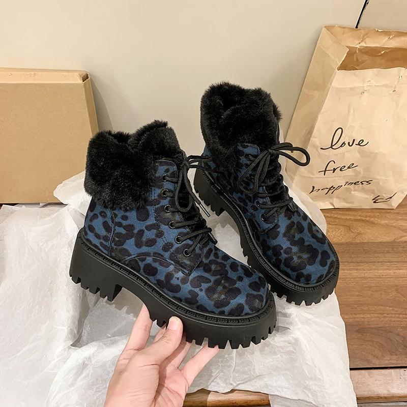 

Зимние современные ботинки на шнуровке с квадратным каблуком 2024 года, высококачественные женские ботинки с круглым носком и средним каблуком с леопардовым принтом, новинка, женские ботинки 35