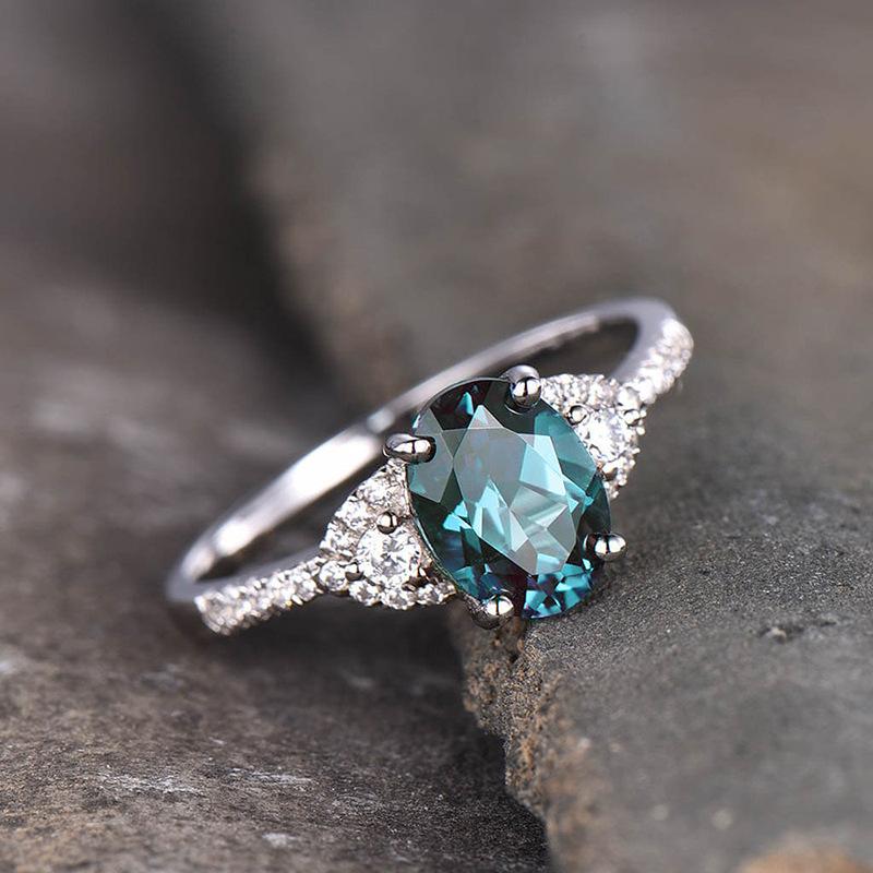 European And Korean Ring Women, Elliptical Geometric Design Simple Ring, Niche Elegant Triangle