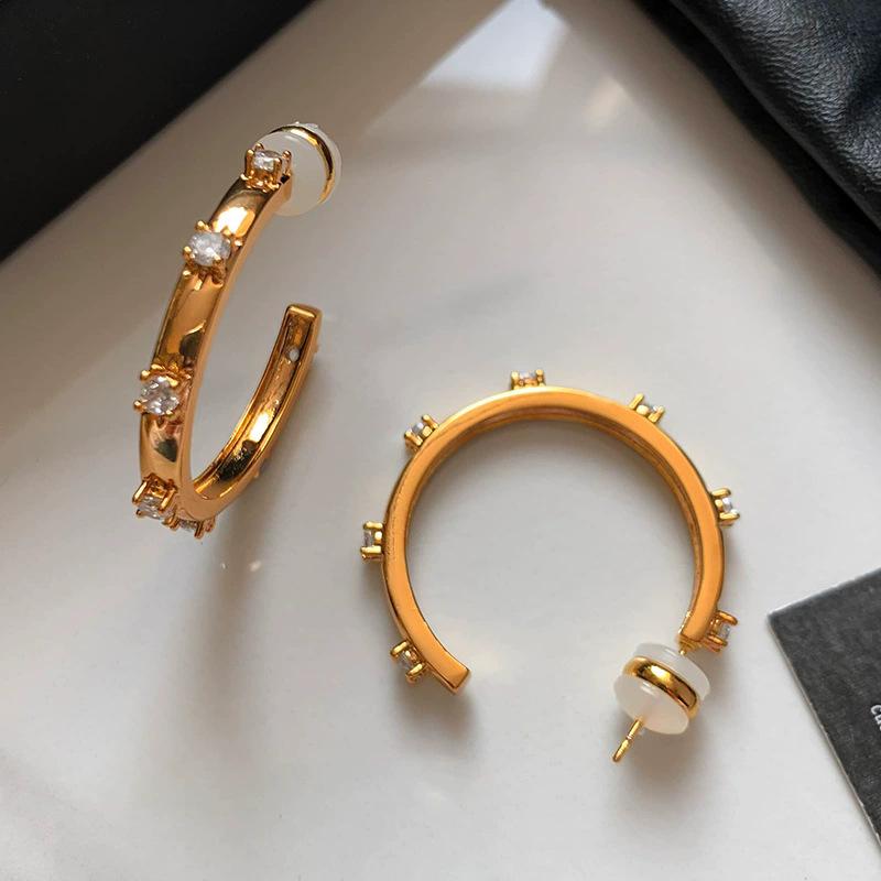 

Exaggerated European and American sterling silver large plain ring, opal gold earrings, circle circle, square face, women s high-end earrings