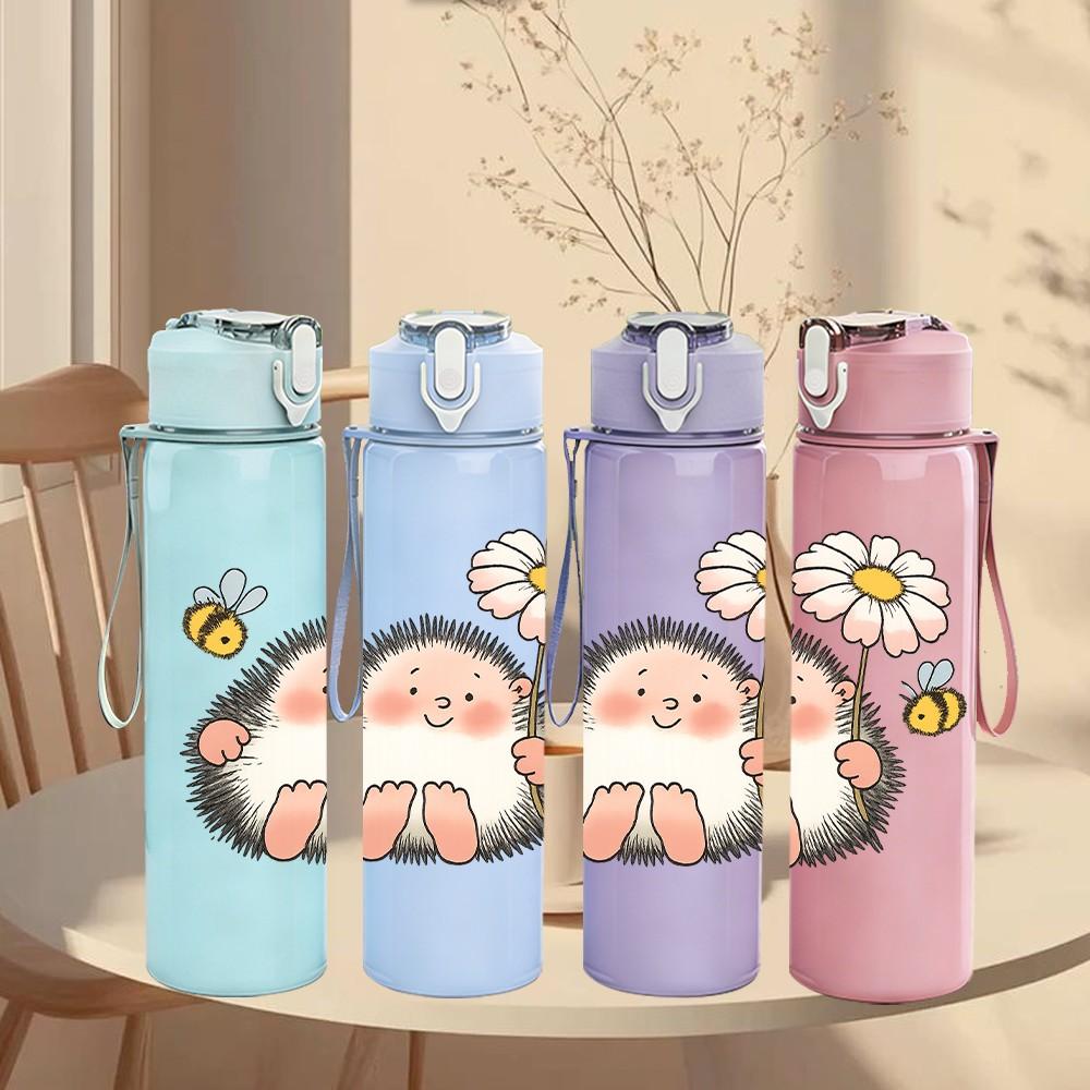 1PC Daisy Bee Hedgehog 750ml Color Plastic Sports Water Bottle Leakproof Flip Straw Lid Suitable for Sports Office Home Use