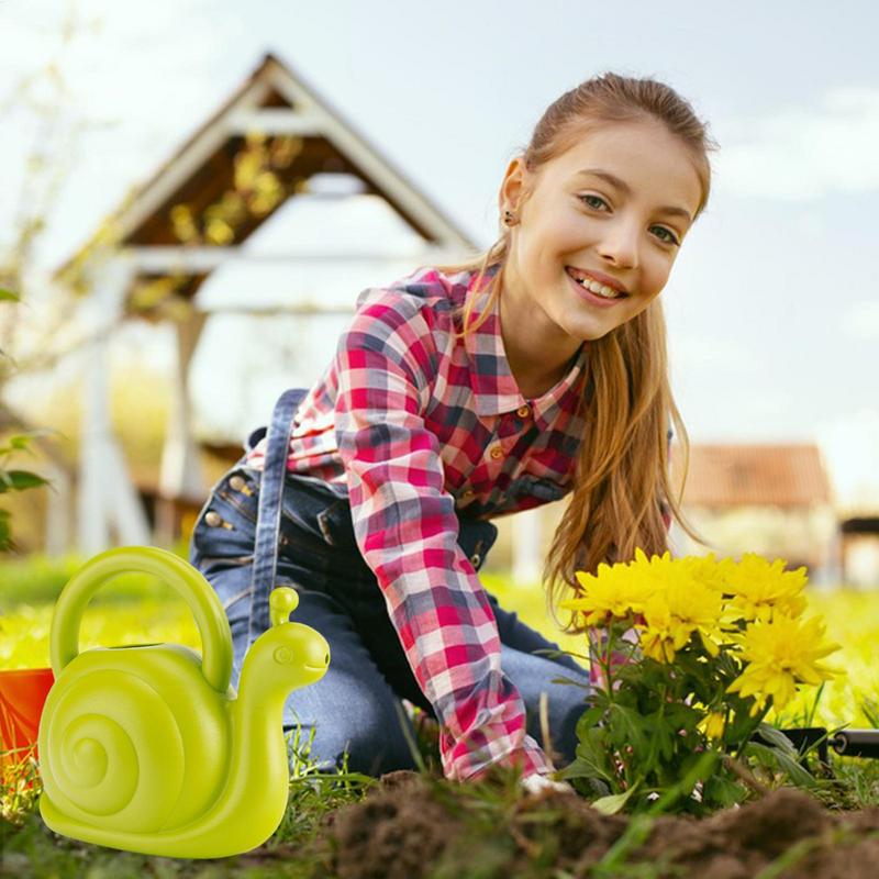 Toddler Watering Can Cute Snail 15L Novelty Watering Can Children Garden Tools Sprayer Bucket for Outdoor Watering Plants Play