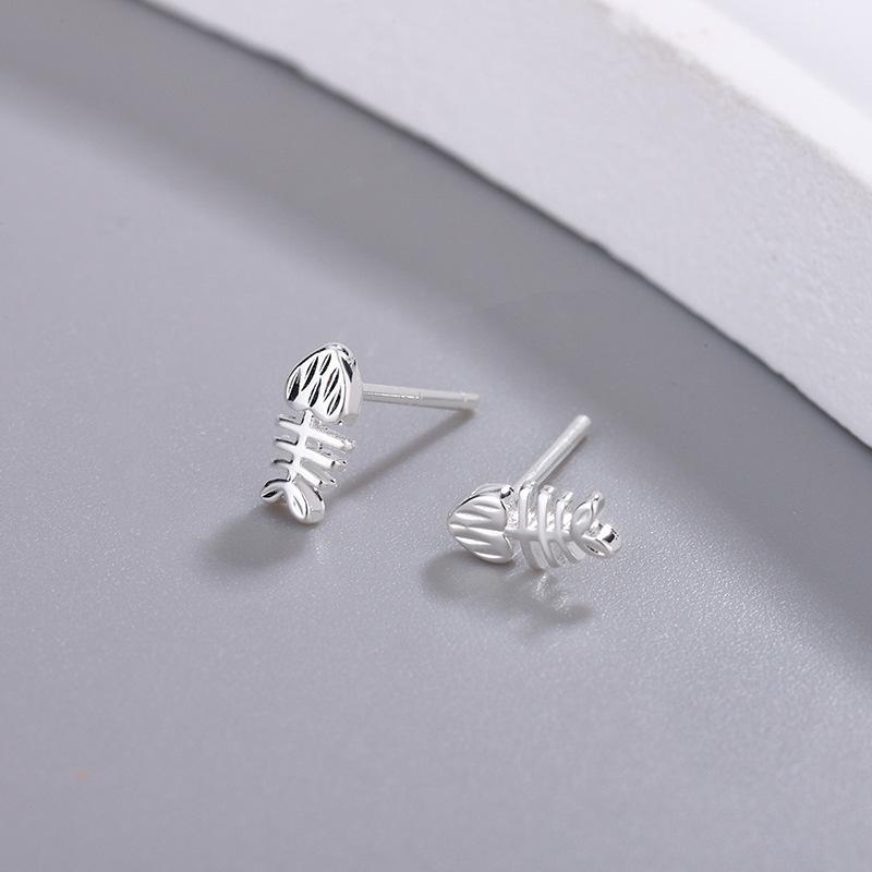 New Fashion Personalized Simple Fishbone 925 Sterling Silver Jewelry Cute Creative Exquisite Stud Earrings 3829