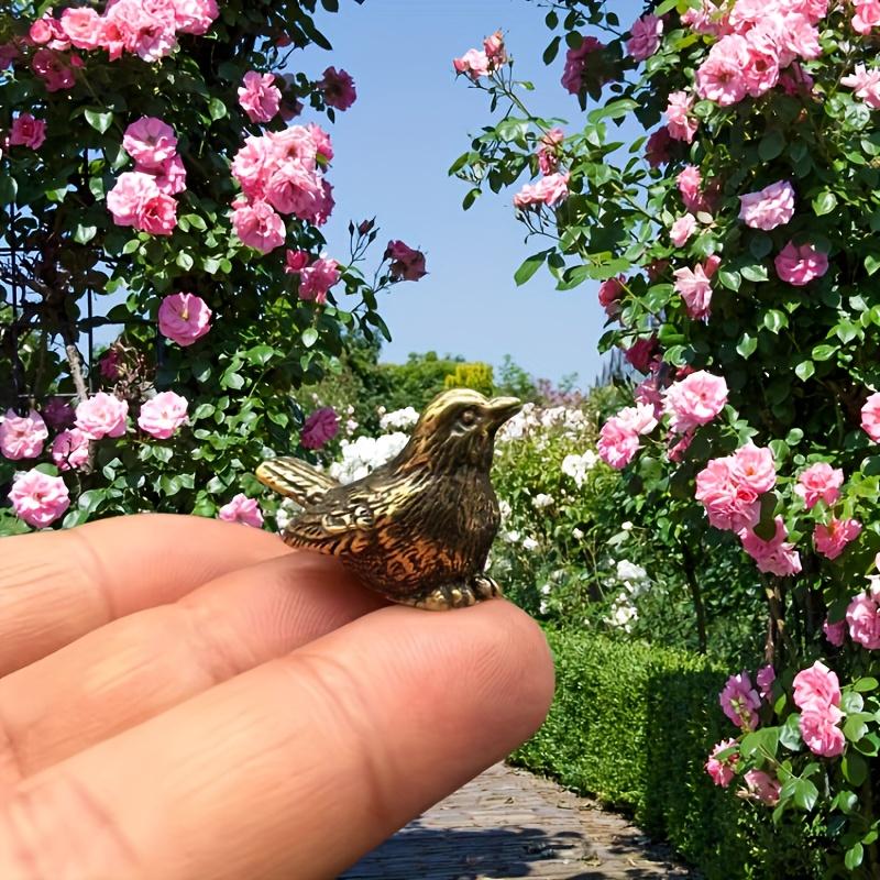 2Pcs Mini Brass Sparrow Figurine Cute Contemporary Desk Decor Ideal for Perfect Gift Collectible Item Cute Office Decor