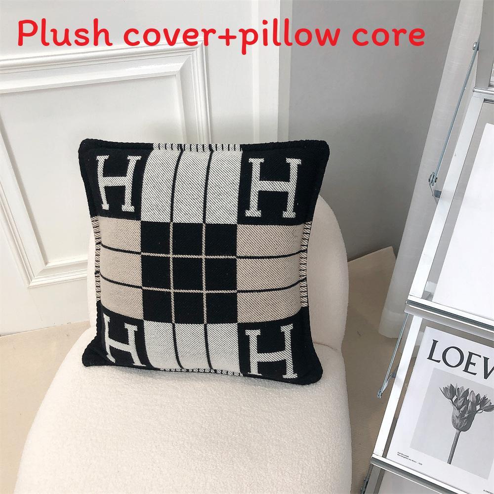 Modern And Simple Style Cashmere Blanket For Office Nap Sofa And Camping