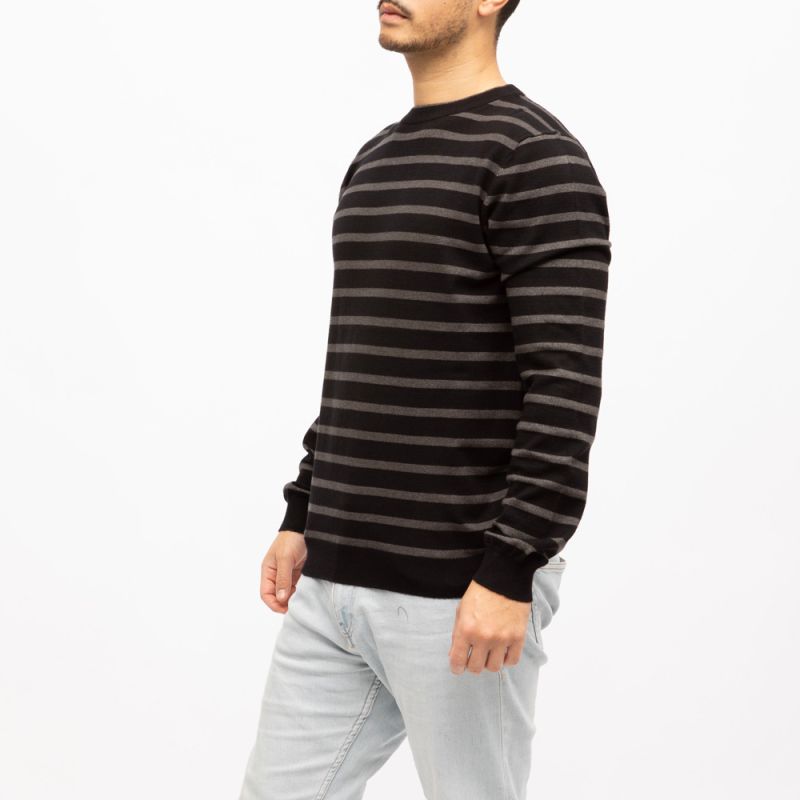 Men's DEELUXE 74 Striped Fine Knit Round Neck Sweater