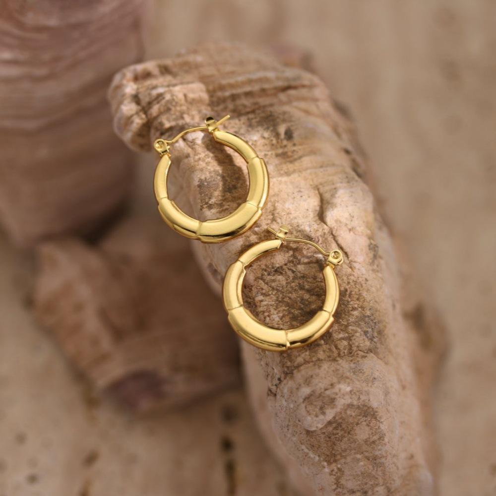 Geometric Hammered Stainless Steel 18K Gold Stud Earrings - Fashionable Ear Ornaments