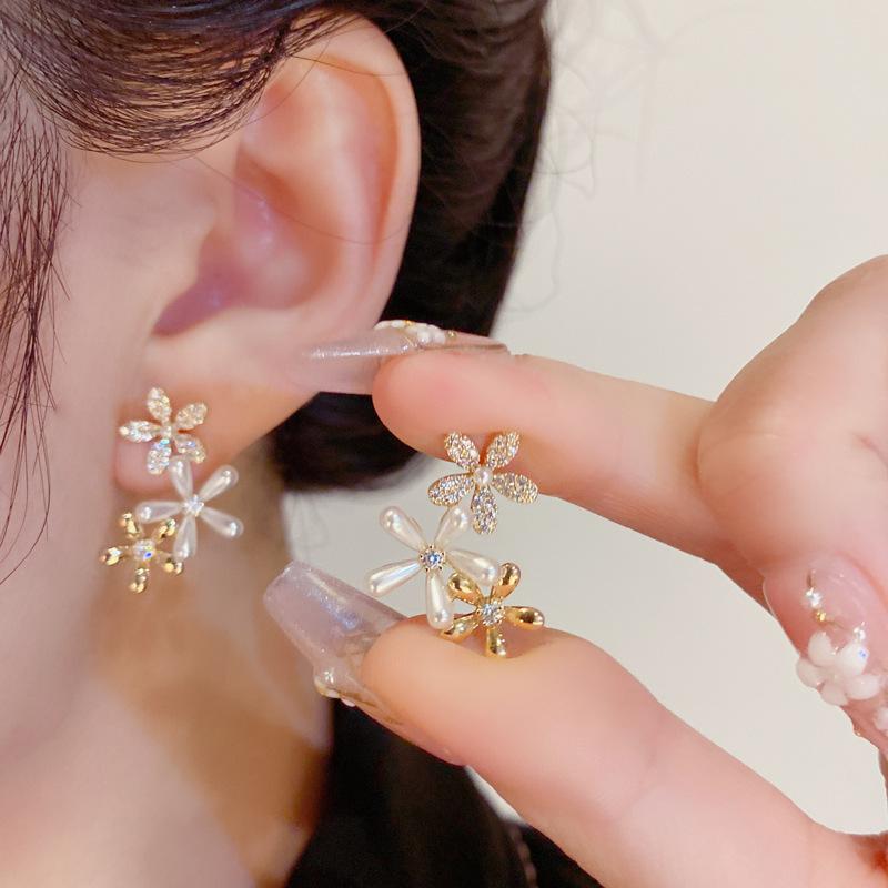 Trend Unique Design Elegant Delicate Zircon Pearl Flower Earrings Women Jewelry Wedding Party Gifts