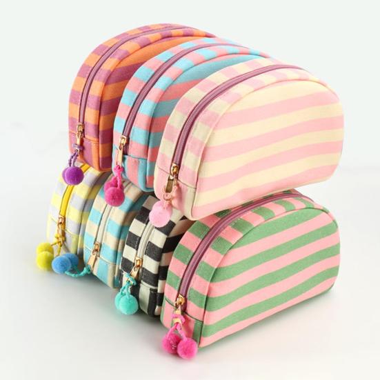 Gestreifte Muschel Kosmetiktasche Canvas Reise Make-up Organizer Tragbare Niedliche Make-up Tasche mit Pompoms für Frauen Mädchen Toilettenartikel