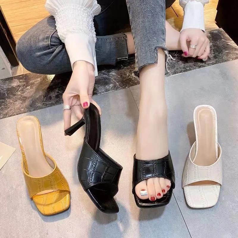 Fashion 2024 summer new one-piece French sandals for women wearing square toe high heels, slim heels, comfortable slippers