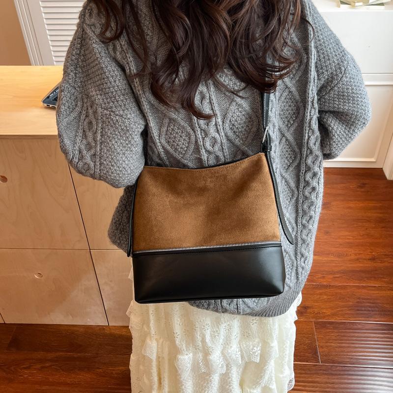 2025 Autumn New Bucket Bag Trendy Fashion Color Matching Portable Messenger Women's Bag Korean Niche Shoulder Messenger Bag