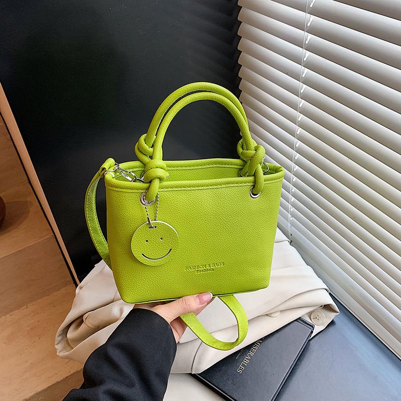 Summer Popular Lychee Pattern Small Bag Women 2025 New Trendy Fashion Portable Bucket Bag Simple Commuter Messenger Bag