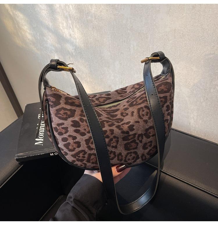 

Нишевый дизайн сумка-пельмень милая сумка-мессенджер женская новая модная леопардовый принт женская сумка сумка на плечо